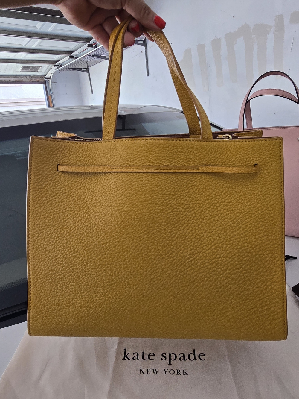 Kate Spade New York Hayes Street Leather Isobel in Saffron - Picture 5 of 14